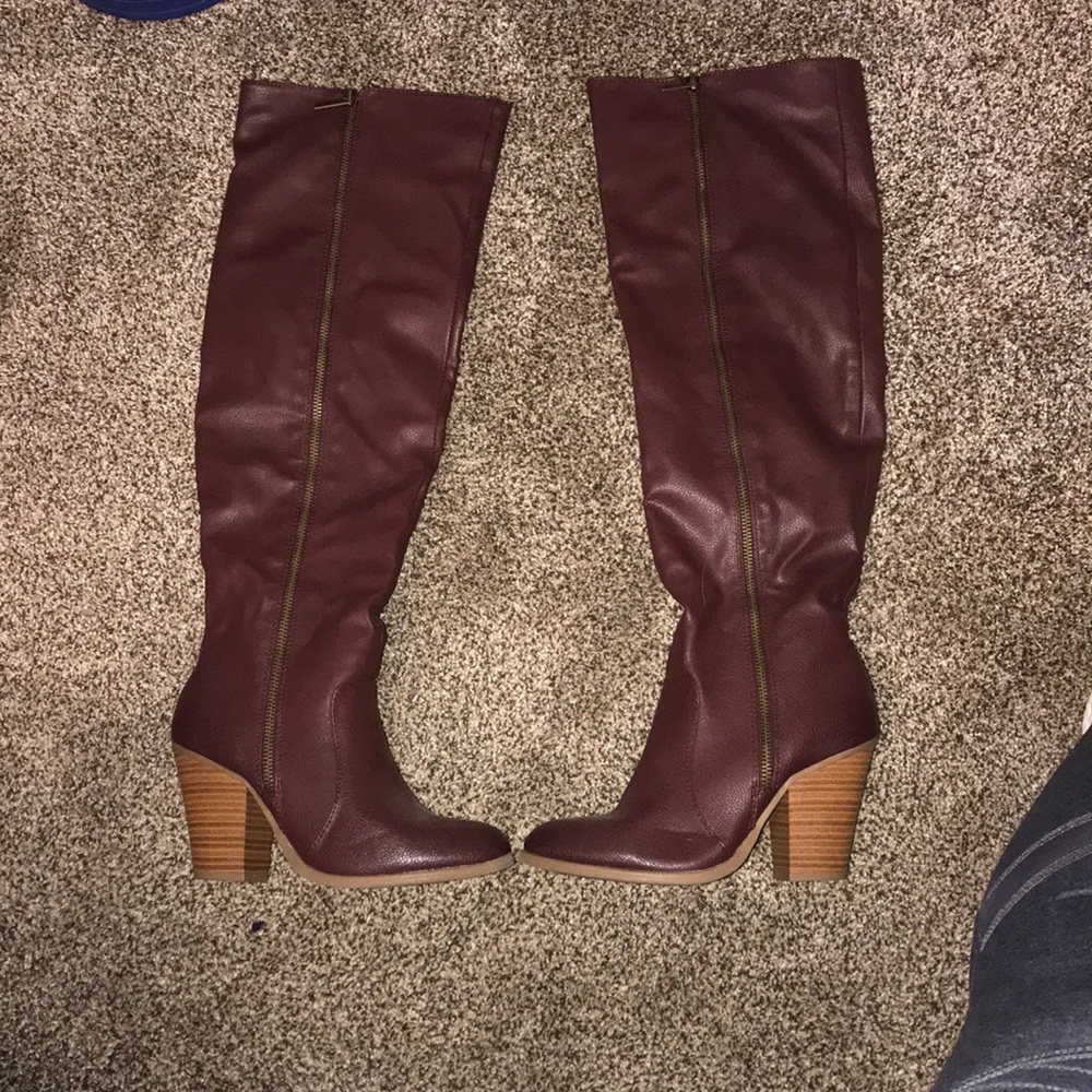 Fall knee high boots!